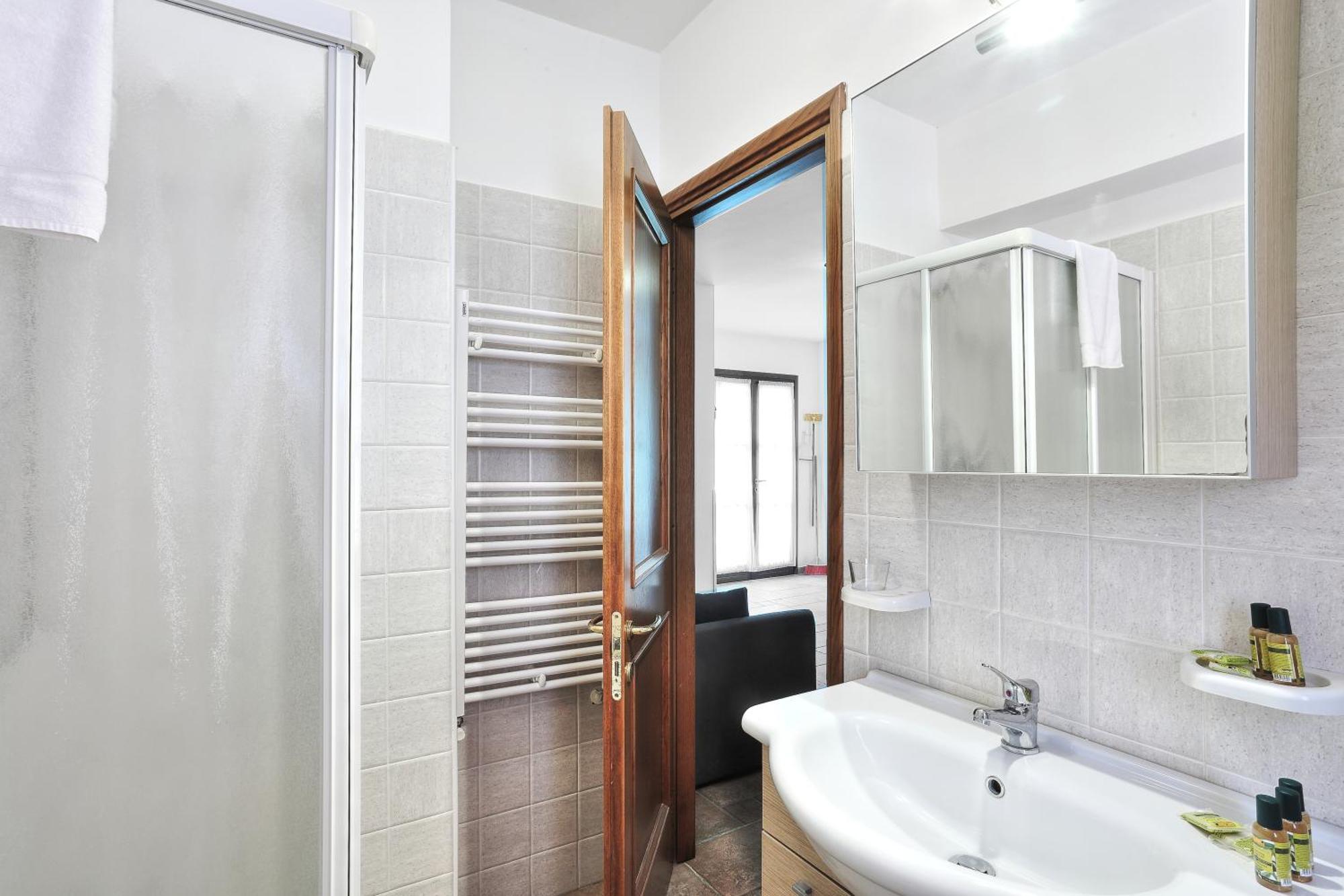 Borgo San Pecoraio Resort Riparbella Room photo